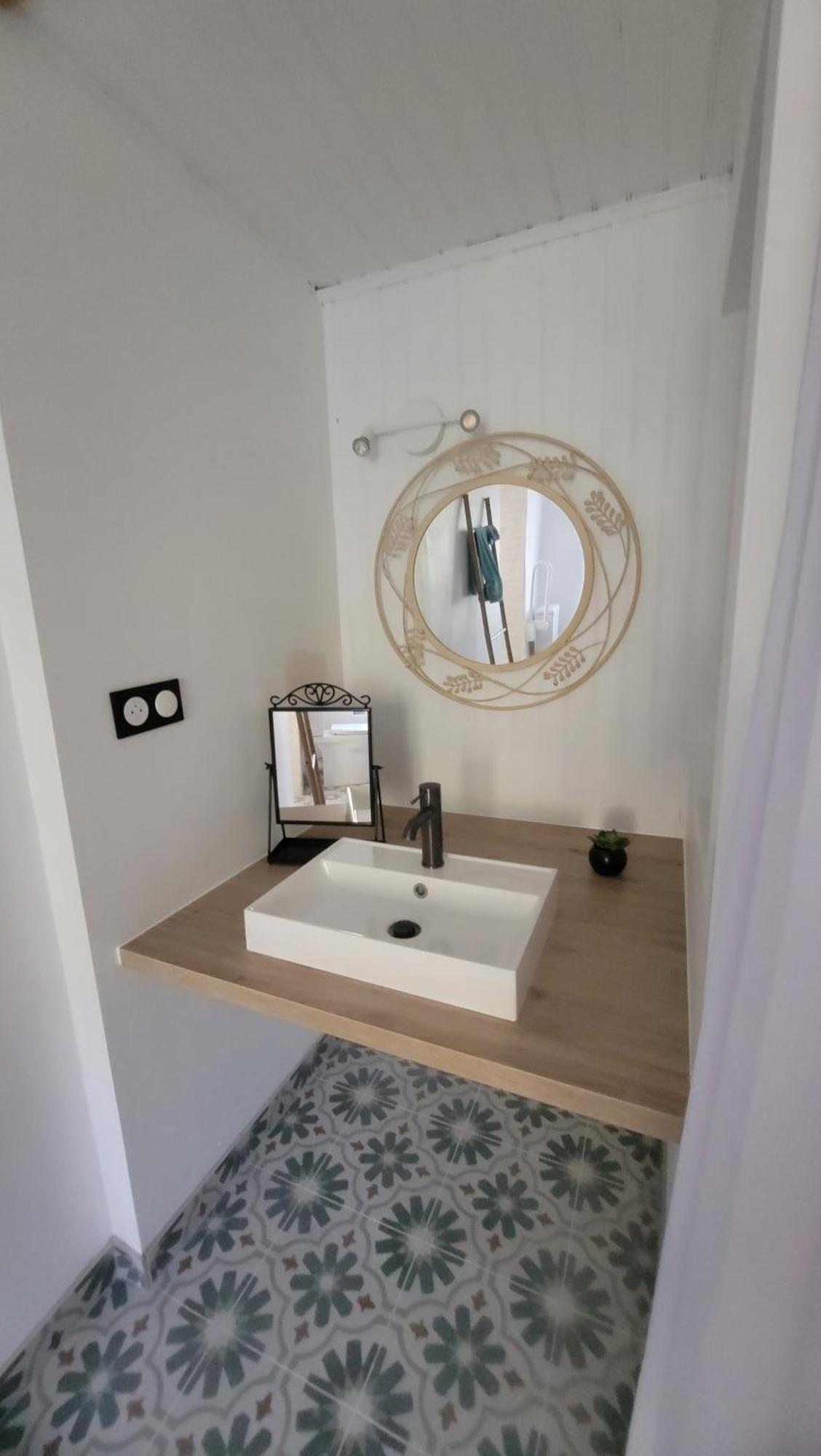 Le Truc En Plus, Accessibles Pmr, Appartement 45 M2 Mitoyen Dans Une Maison Avec Un Autre Appartement Guérard Exterior foto